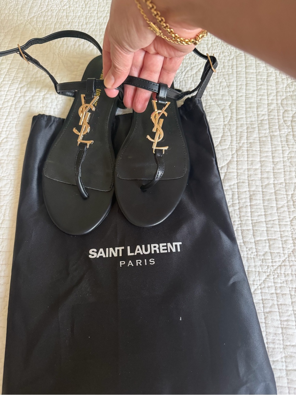 Saint Laurent Black Leather YSL Logo Thong Sandals - Picture 5 of 7